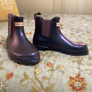 HUNTER RAIN BOOTS LIKE NEW